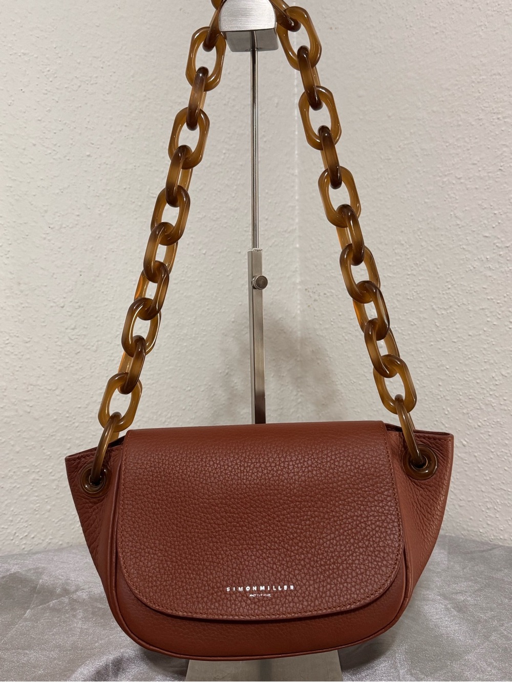 Simon Miller Chestnut Pebbled Leather Shoulder Bag with Tortoiseshell Chain - Picture 15 of 16